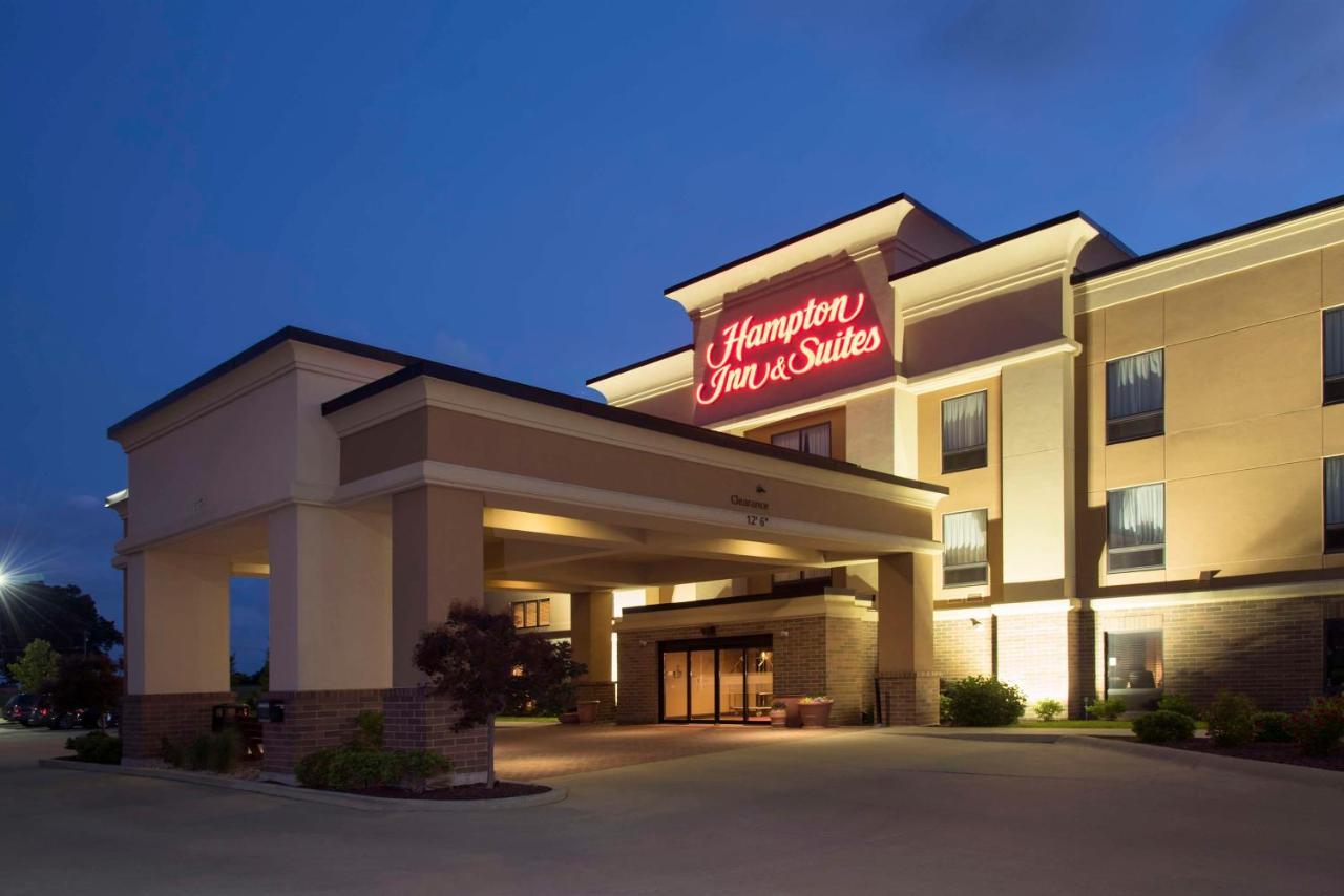 Hampton Inn & Suites Crawfordsville Exterior photo