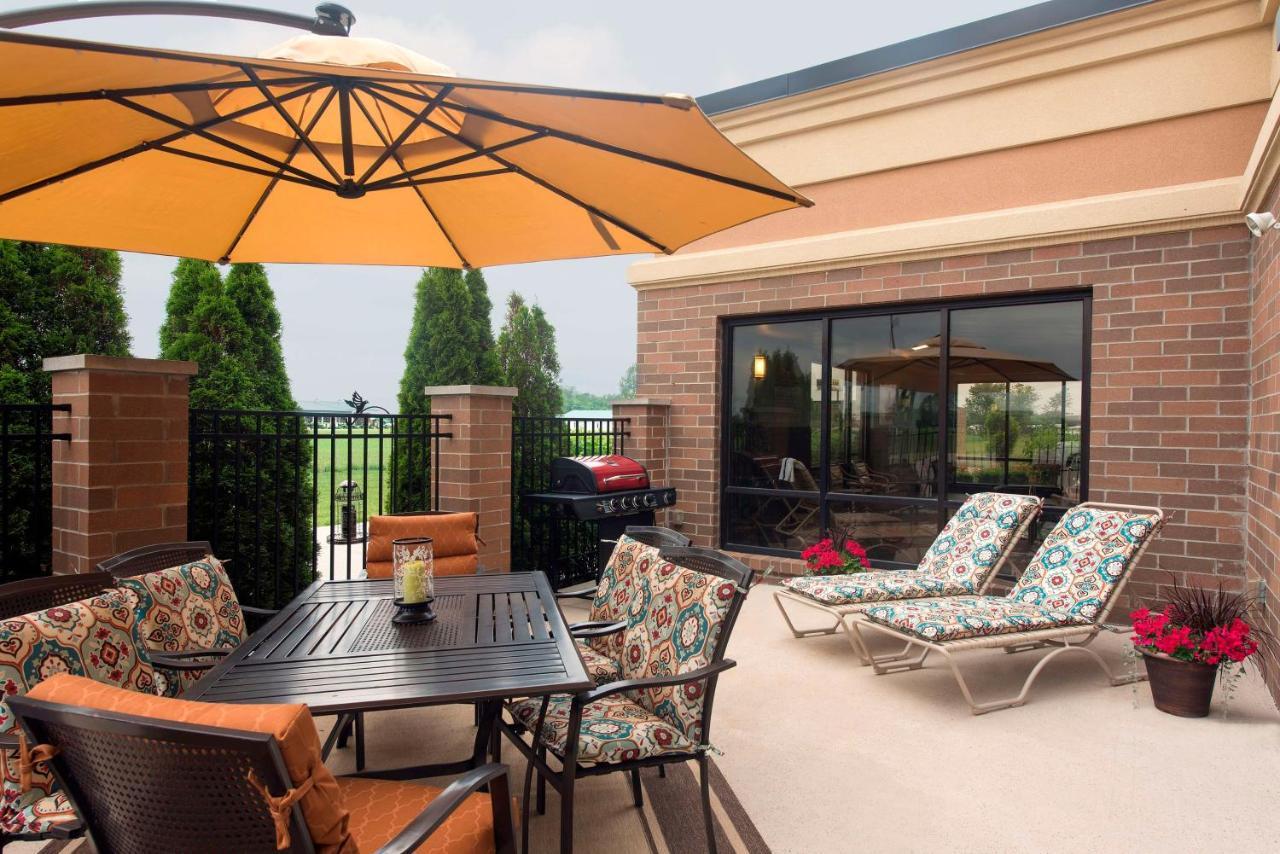 Hampton Inn & Suites Crawfordsville Exterior photo