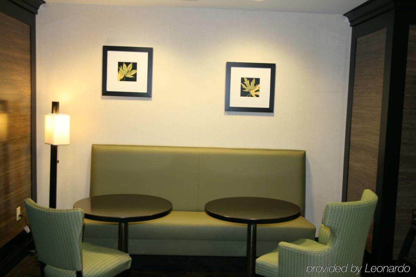 Hampton Inn & Suites Crawfordsville Restaurant photo