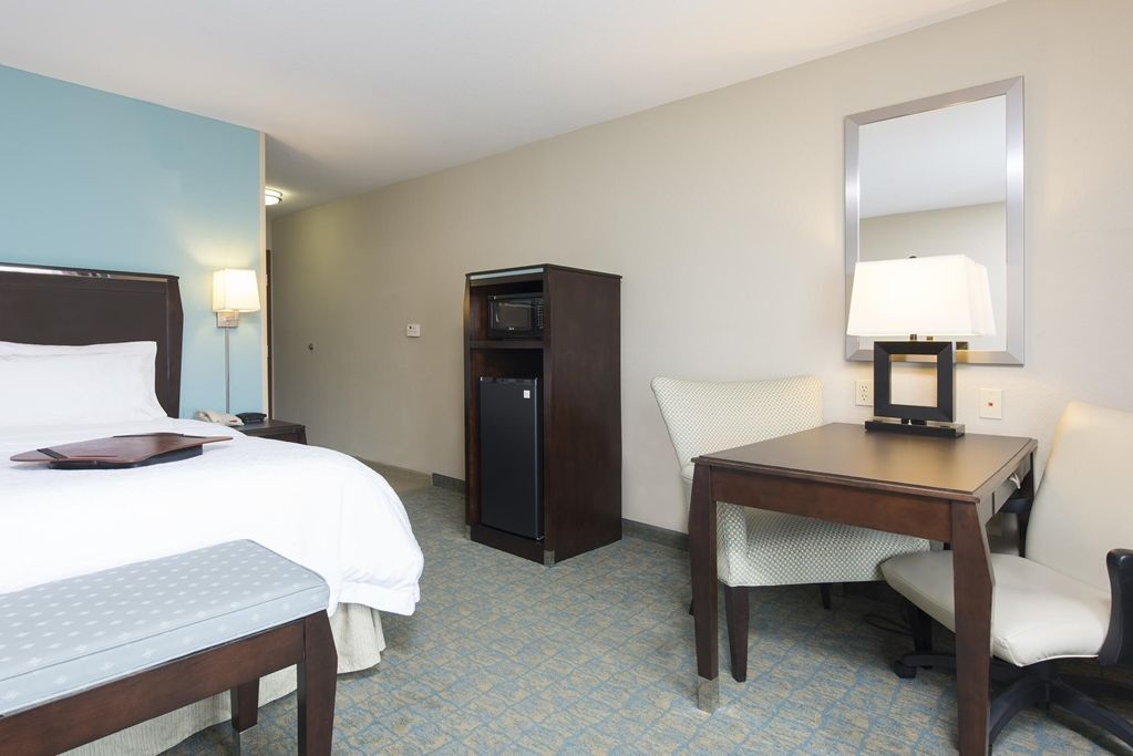 Hampton Inn & Suites Crawfordsville Room photo
