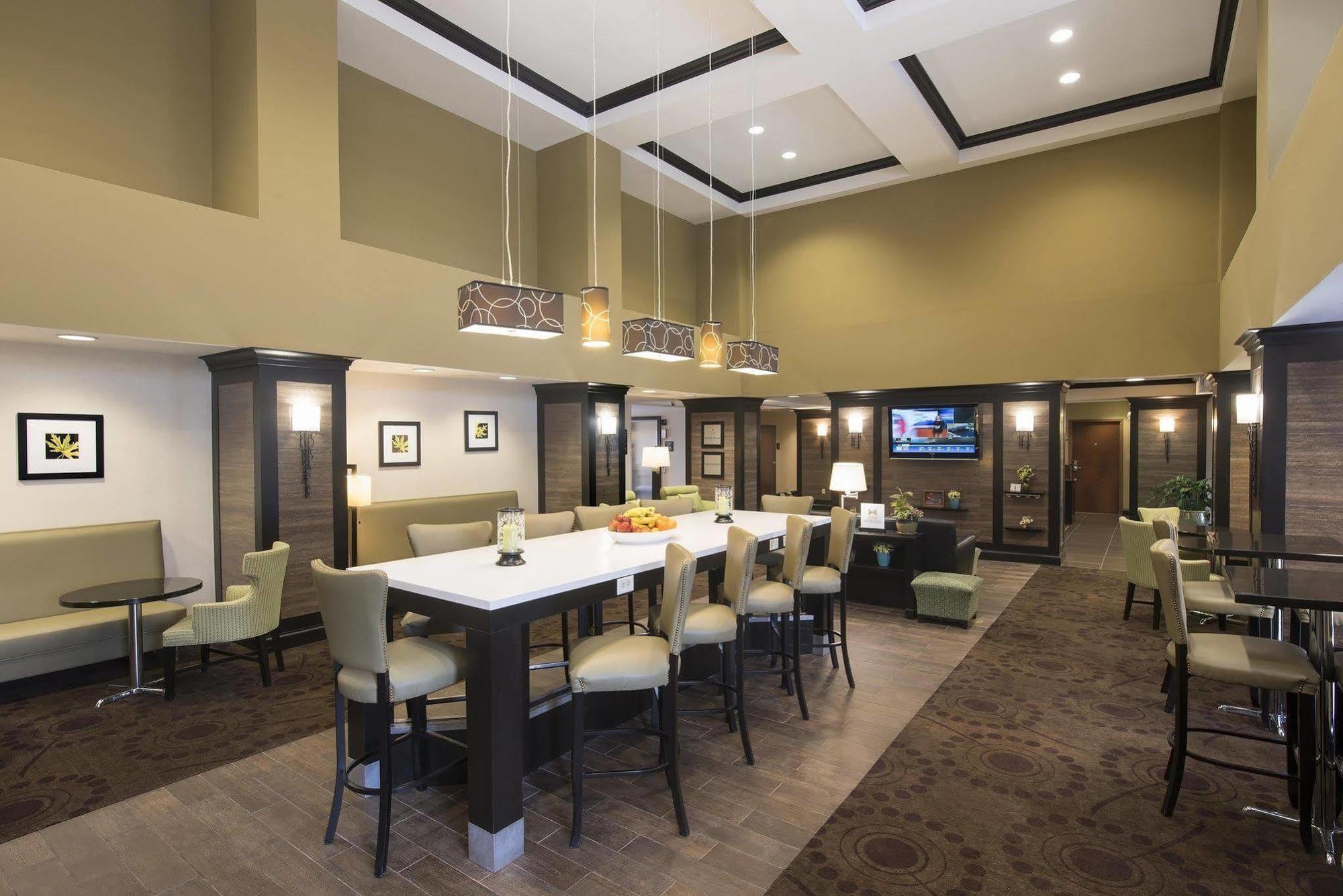 Hampton Inn & Suites Crawfordsville Exterior photo
